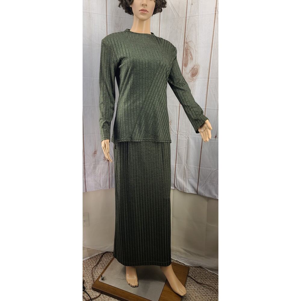 Joseph Ribkoff Women 8 Emerald Green 2 PC Maxi Skirt Set Long Sleeve Rib Pattern